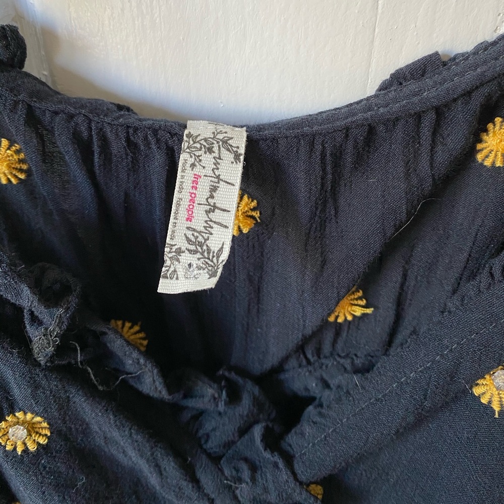 FREE PEOPLE crop tank top - Picture 3 of 5